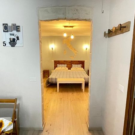 Trevisani Central Station Apartment バーリ エクステリア 写真