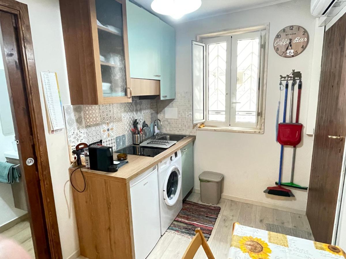 Trevisani Central Station Apartment バーリ エクステリア 写真