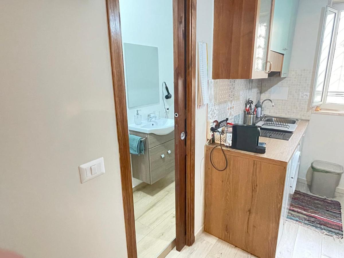 Trevisani Central Station Apartment バーリ エクステリア 写真