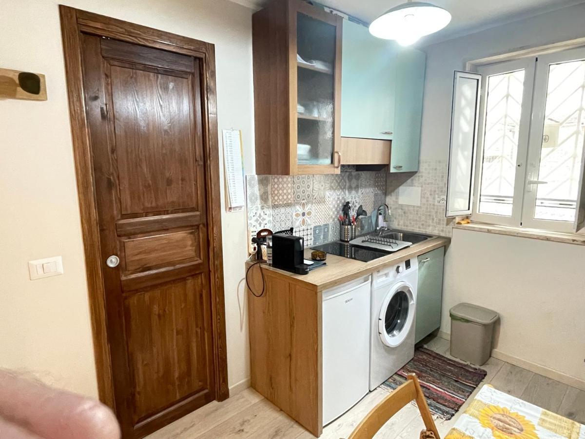 Trevisani Central Station Apartment バーリ エクステリア 写真